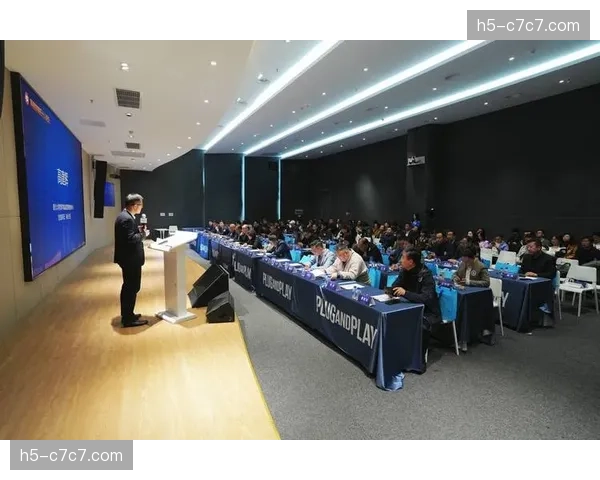 服务商构建全球化的加速网络，优化跨国跨区域直播的信号传输质量