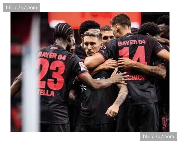 即时战报:勒沃库森半场2-0领先,前场压迫致门兴后场连续失误送礼 即时战报:勒沃库森半场2-0领先,前场压迫致门兴后场连续失误送礼